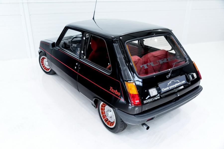  Renault 5 Alpine Turbo 1982 года  (фото 14 из 26)